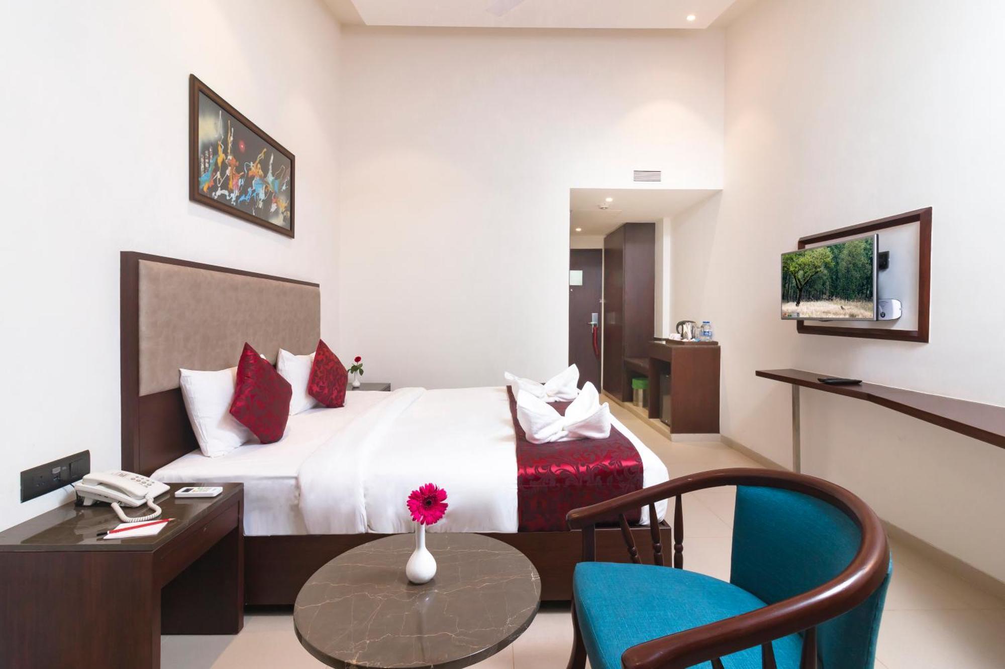 7 Apple Resort Lonavala Kültér fotó