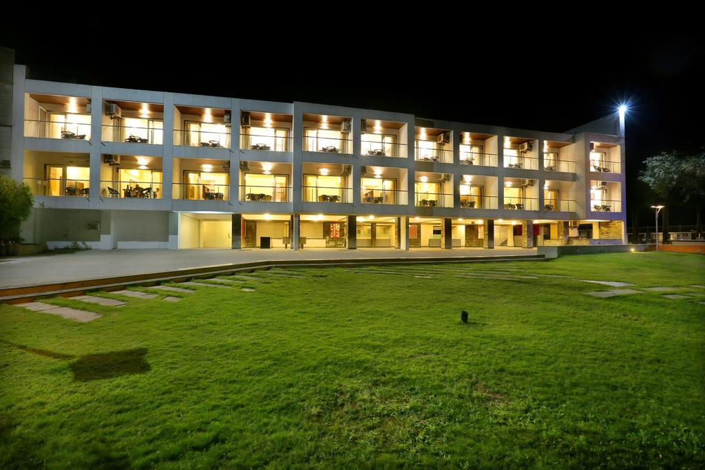 7 Apple Resort Lonavala Kültér fotó