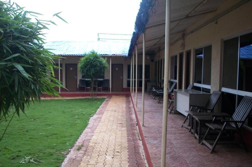 7 Apple Resort Lonavala Kültér fotó
