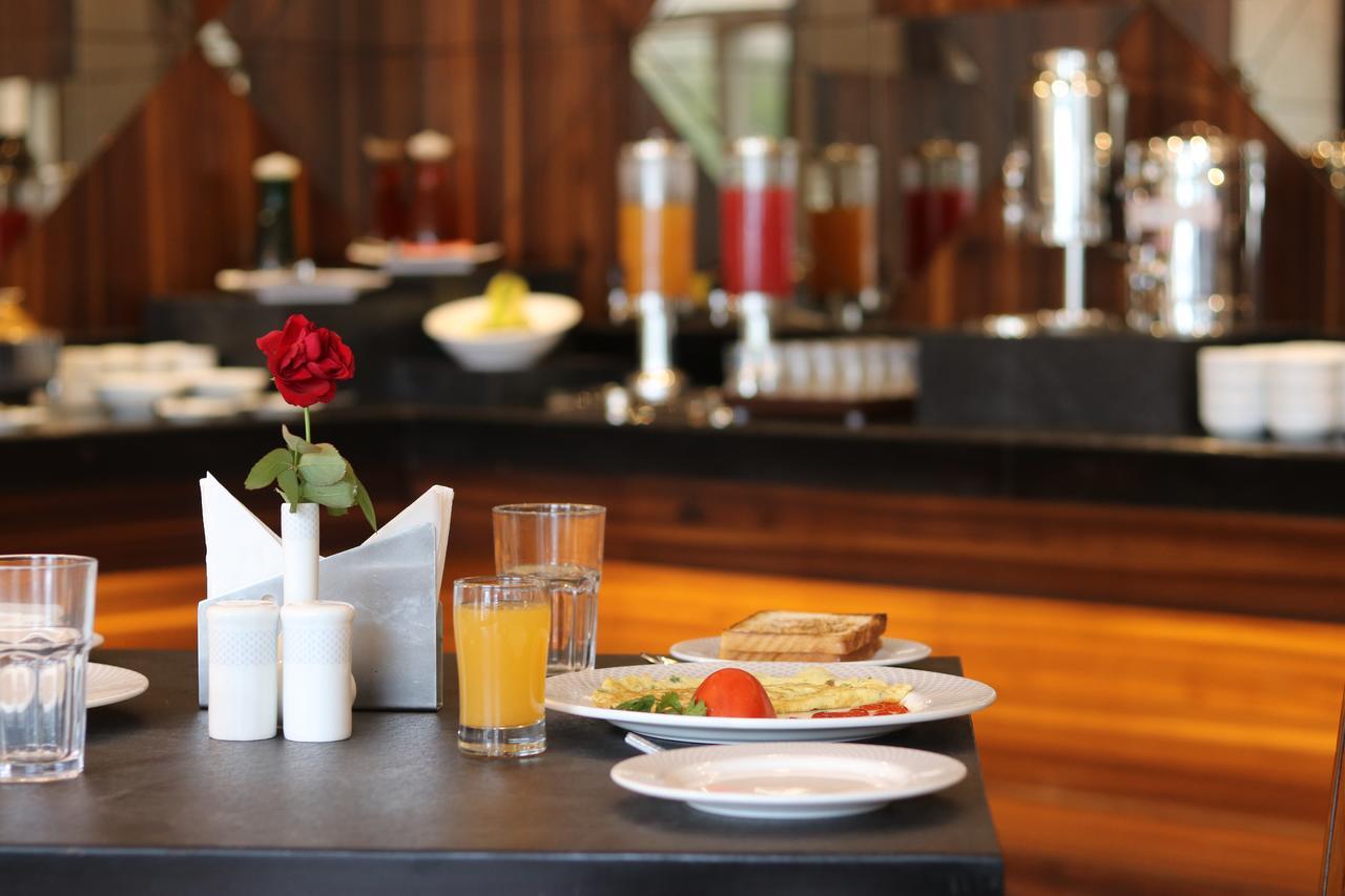 7 Apple Resort Lonavala Kültér fotó
